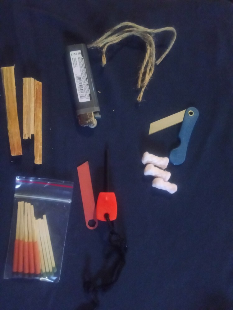 emergency fire starter kit