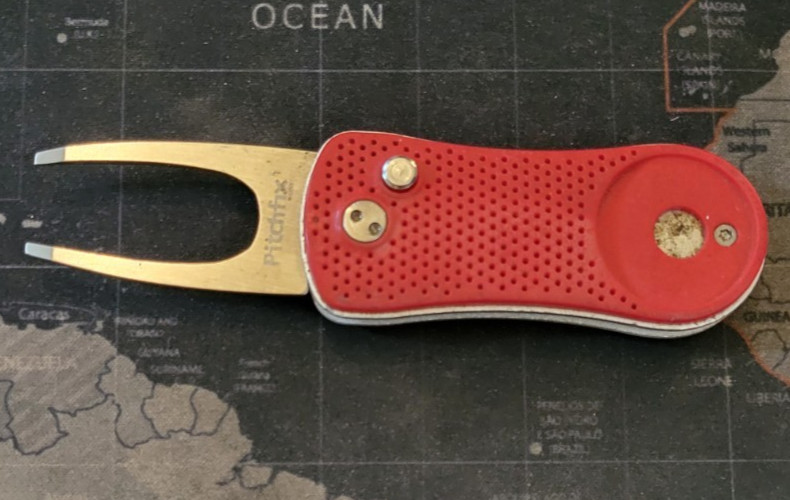 Pitchfix Divot Tool Train Edition Golf Accessory