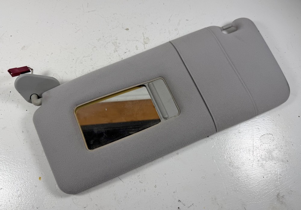 DRIVER LEFT SUN VISOR BMW E39 540i 530i 525i 8242555