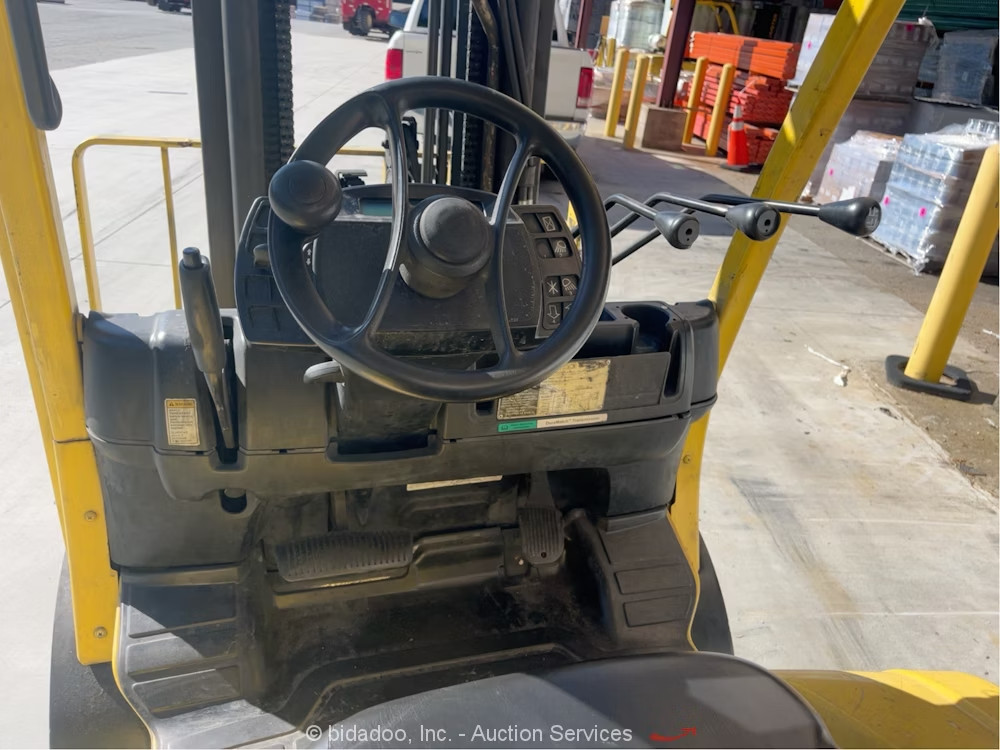 Hyster H50FT Forklift – 4,800 Lbs. Capacity