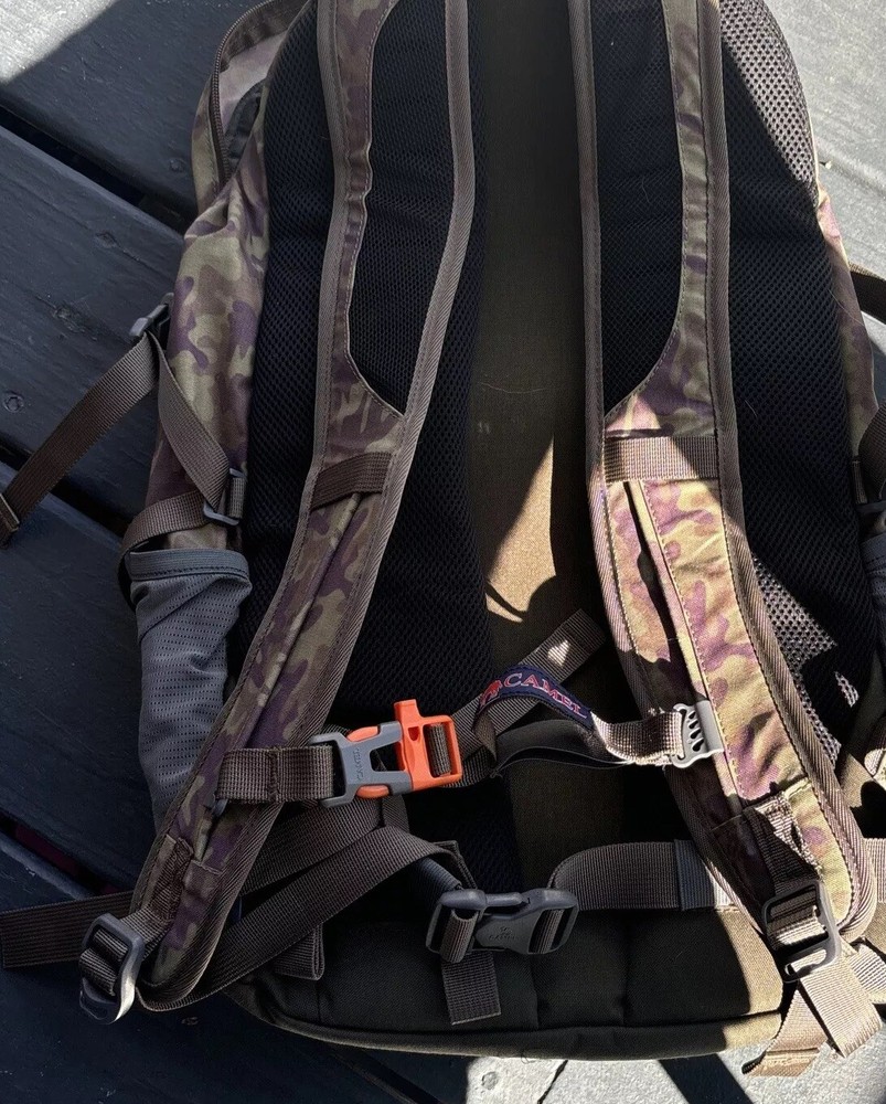 CAMELBAK Lightweight Desert Camouflage Backpack