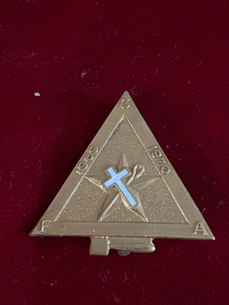 Triangle CFA 1969-1970 White Shrine Jerusalem Vtg Lapel Hinge Pin Masonic 1.25"