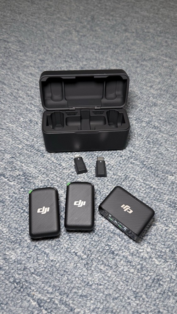 DJI Mic 1 2TX+1RX with Charging Case Microphone Accessory (2 Mics 1 Transmitter)