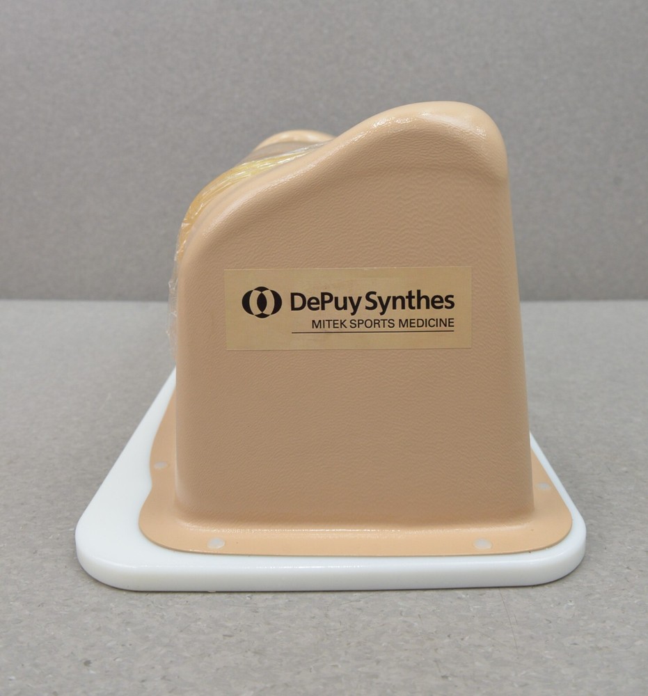 Chamberlain Group Hip Labrum Trainer 6005 W/ Case