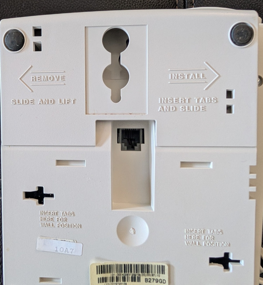 Radio Shack Corded Phone 43-5201, Dessktop Wall Mount, Speed Dial Memory
