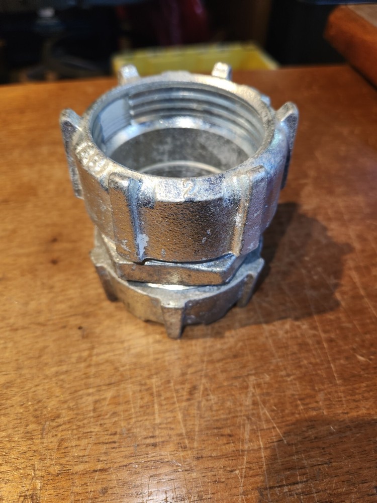 1 - Thomas & Betts Steel City 2" Threadless Rigid/IMC Compression Coupling