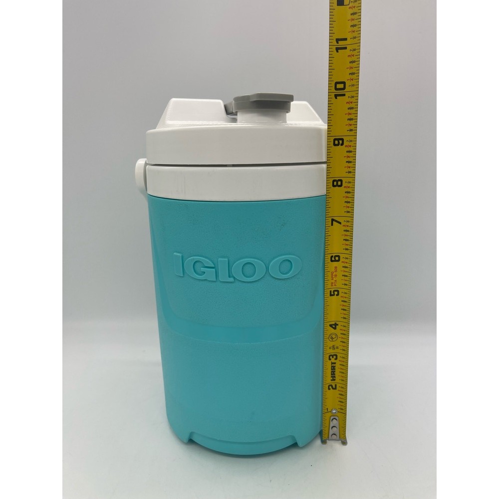 Blue Igloo Water Jug 1/2 Gallon