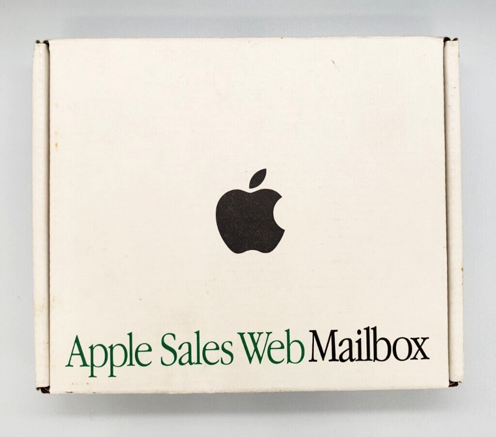 Apple Computer 2 DVD Set Sept 2001 Apple Sales Web Provider Edition Training