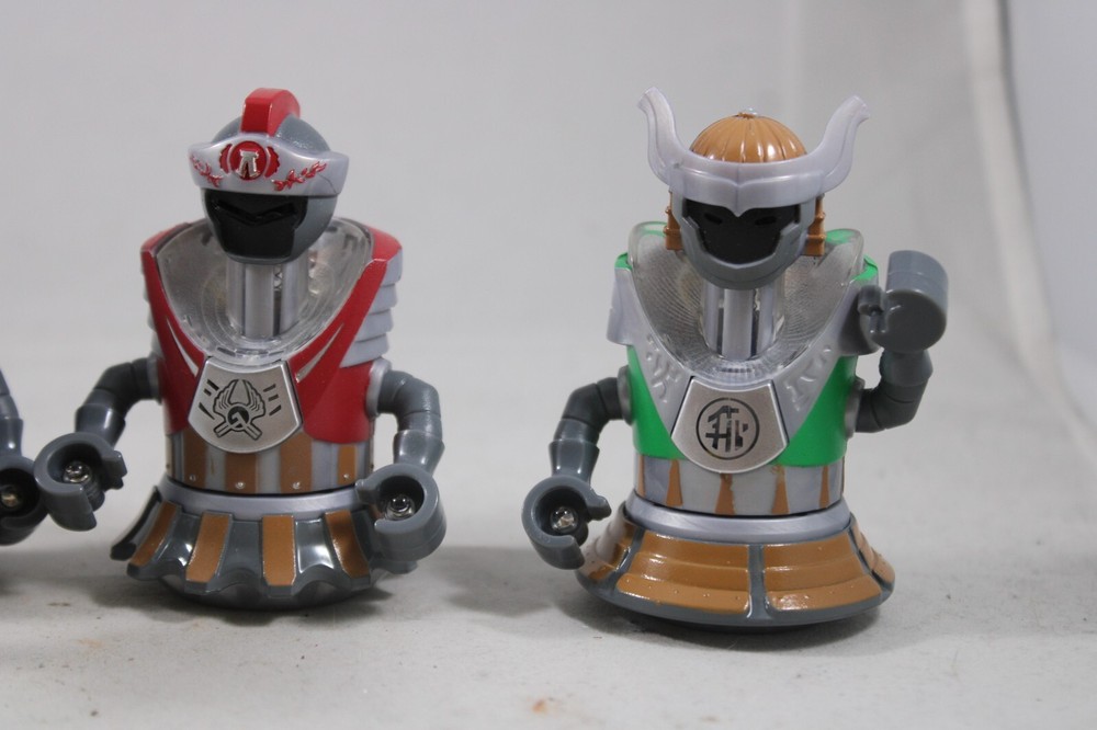 Hexbug Micro Titans Vortex Brawler Bots Samurai and Knight Viking Lot