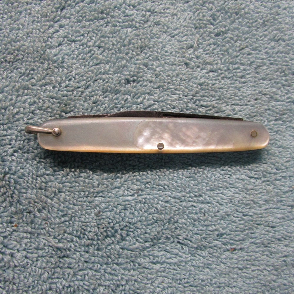 Summit Cutlery Co.   2 Blade / Pearl Handles