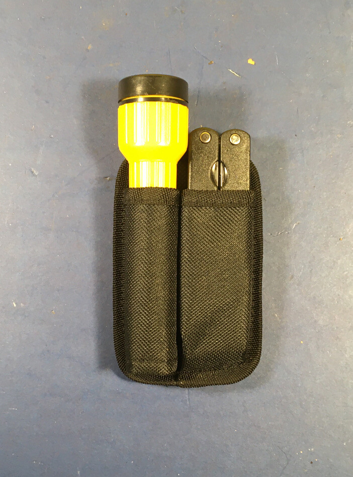 *NOS* MULTI TOOL/PLASTIC FLASHLIGHT COMBO-W/NYLON CASE-FREE SHIPPING*