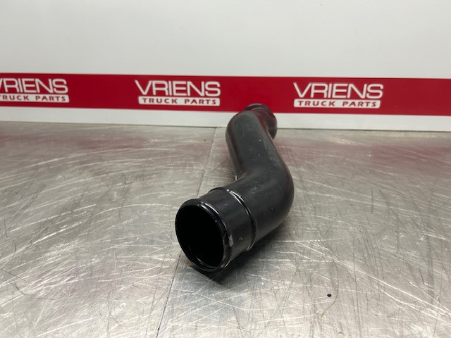 PETERBILT PIPE-LOWER RADIATOR F66-6776