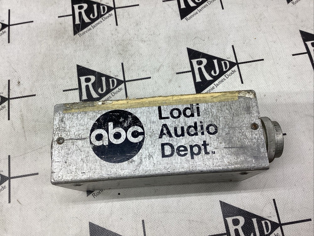 DT12 Breakout Box Gepco