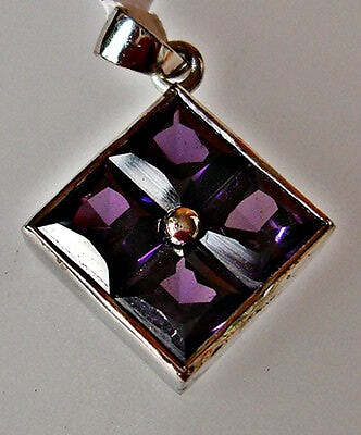 zircon pendant