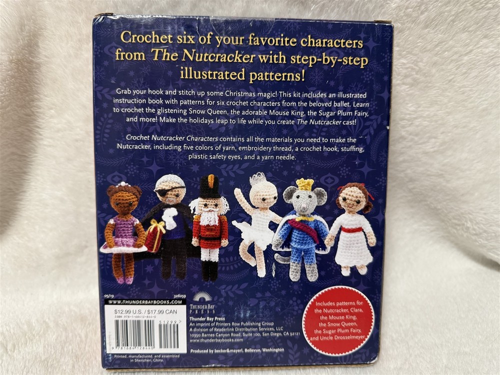NEW NUTCRACKER CROCHET CHARACTERS KIT MAKES 6 DIFFERENT W/ BOOK