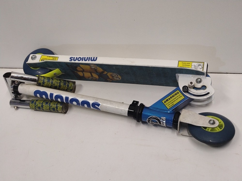 MINIONS KIDS FOLDING SCOOTER