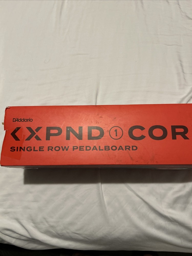 D'Addario XPND Core Single Row Pedalboard Small Black