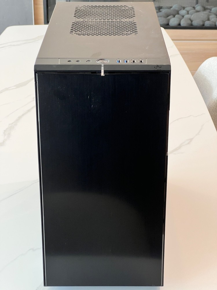 Fractal Design Define R4 Silent Mid Tower Computer Case - No HDD Bay Side Panel