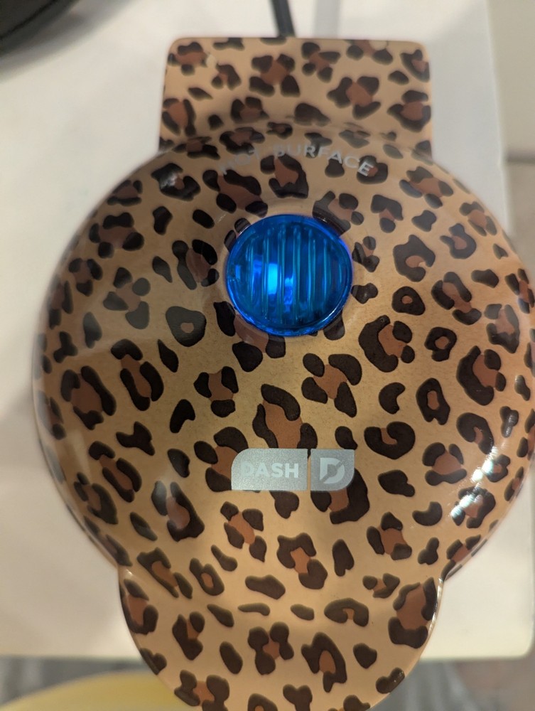 DASH Mini waffle Maker