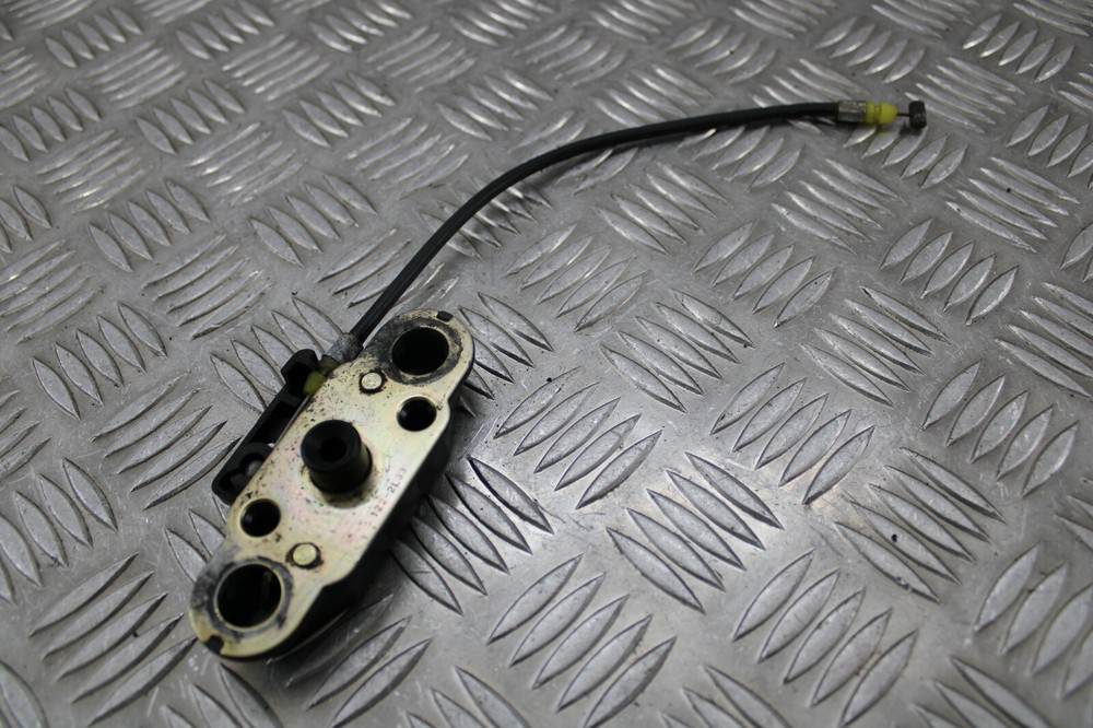 Suzuki GSX 1400 2003 # seat catch & cable 2001 > 2004