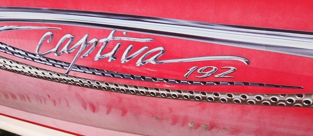 2007 RINKER CAPTIVA 192 Complete Windshield Only! Parting Out