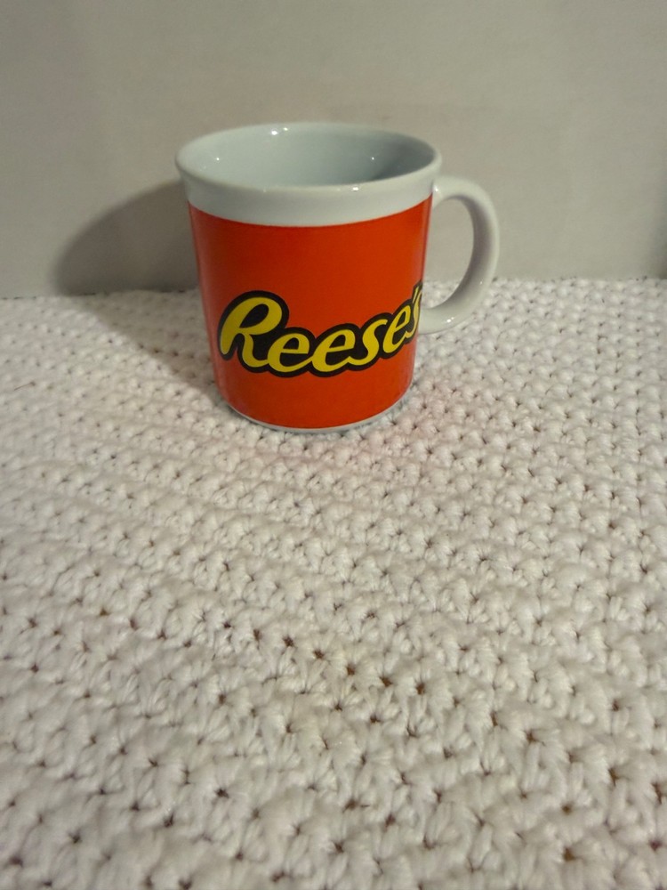 Pre-Owned Reese's Peanut Butter Cup Collectible Mug