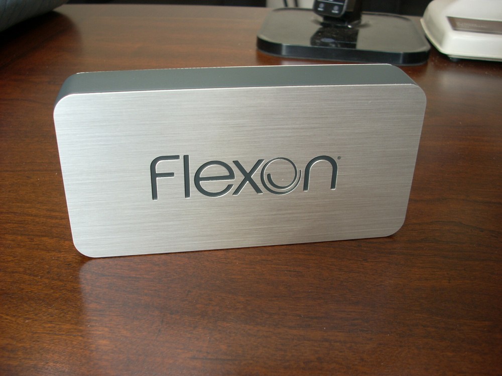 FLEXON EYEGLASS EYEWEAR LOGO RETAIL DISPLAY PLAQUE #69752