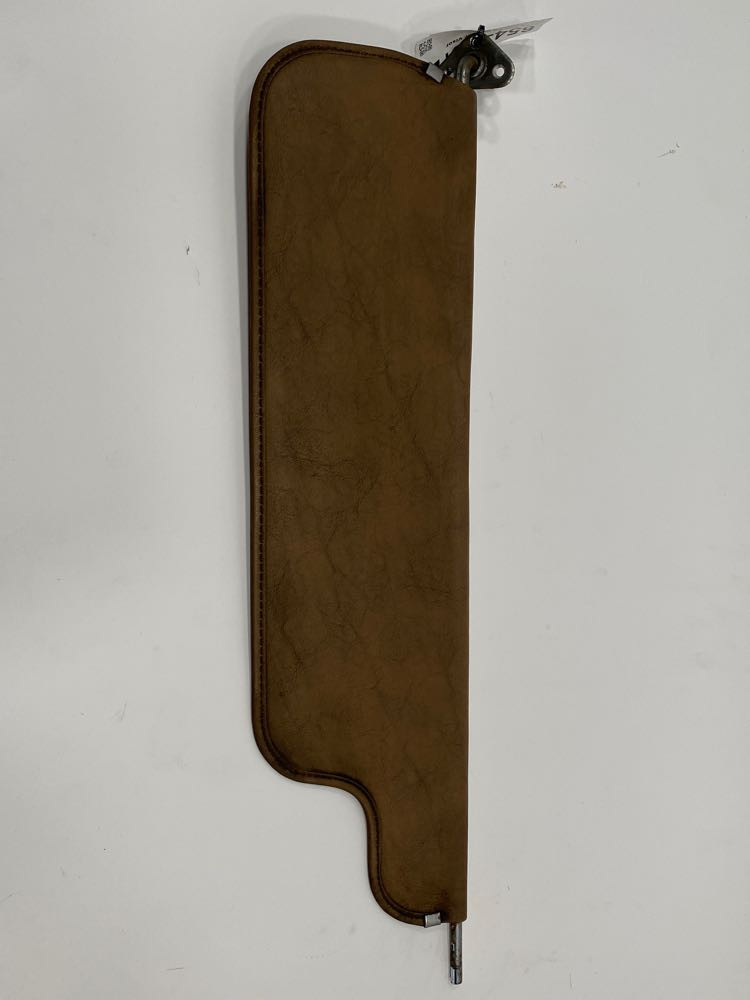 1990 Peterbilt 375 Visor (654-10572)