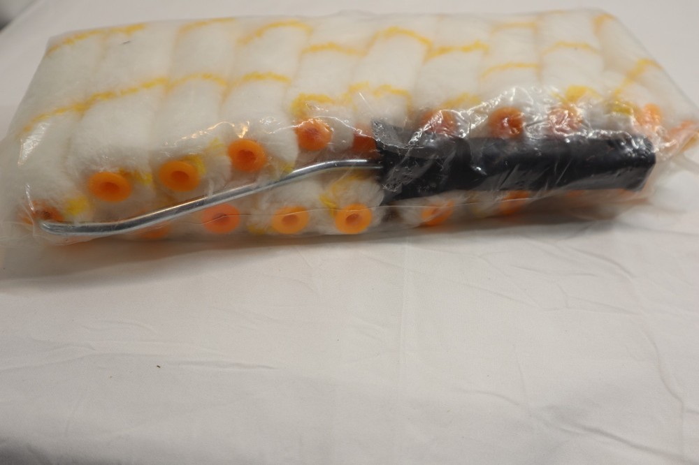 (NEW) BATES CHOICE PAINT ROLLERS ***