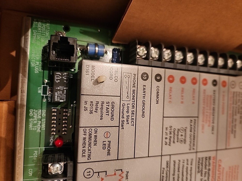 HONEYWELL 5800 C DIGITAL ALARM COMMUNICATOR