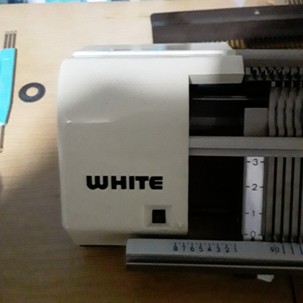White 1602 SIT Knitting Machine DB End Caps READ Replacement Part