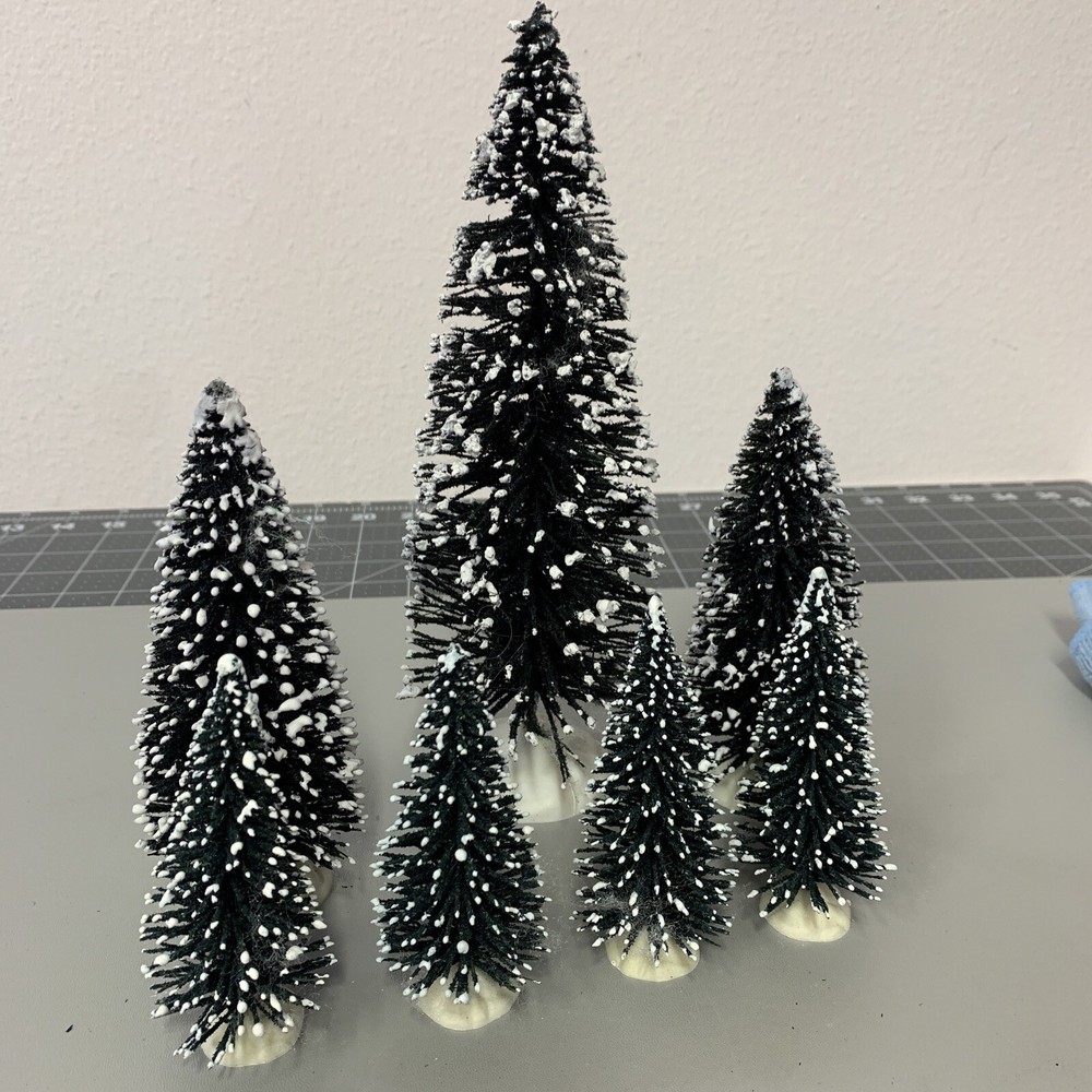 Unknown Brand 7 Assorted Winter Pine Trees   No Packaging