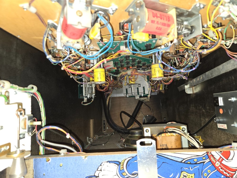 Refurbished Pool Sharks Pinball Machine (Bally) 1990