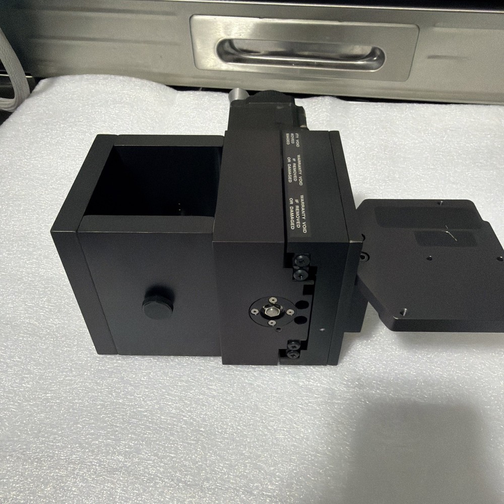 DANAHER Precision Systems motorized precision stage NEMA23 with mounting bracket