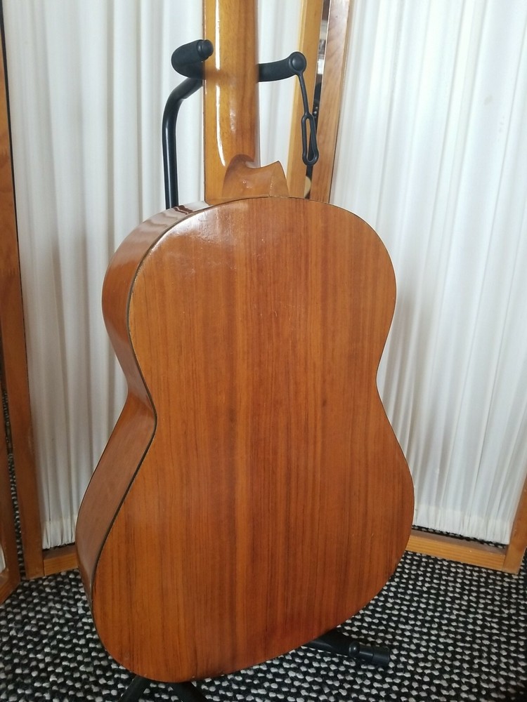 Ronda Classical Nylon 6 string guitar