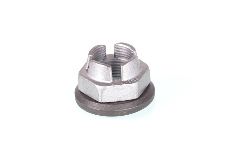 1x Front Hub Nut GH-393960