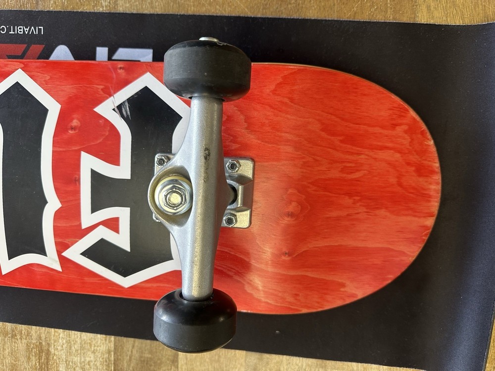Flip 2018 Team Model Pro Complete Skateboard Deck Trucks Wheels EUC See Pics.