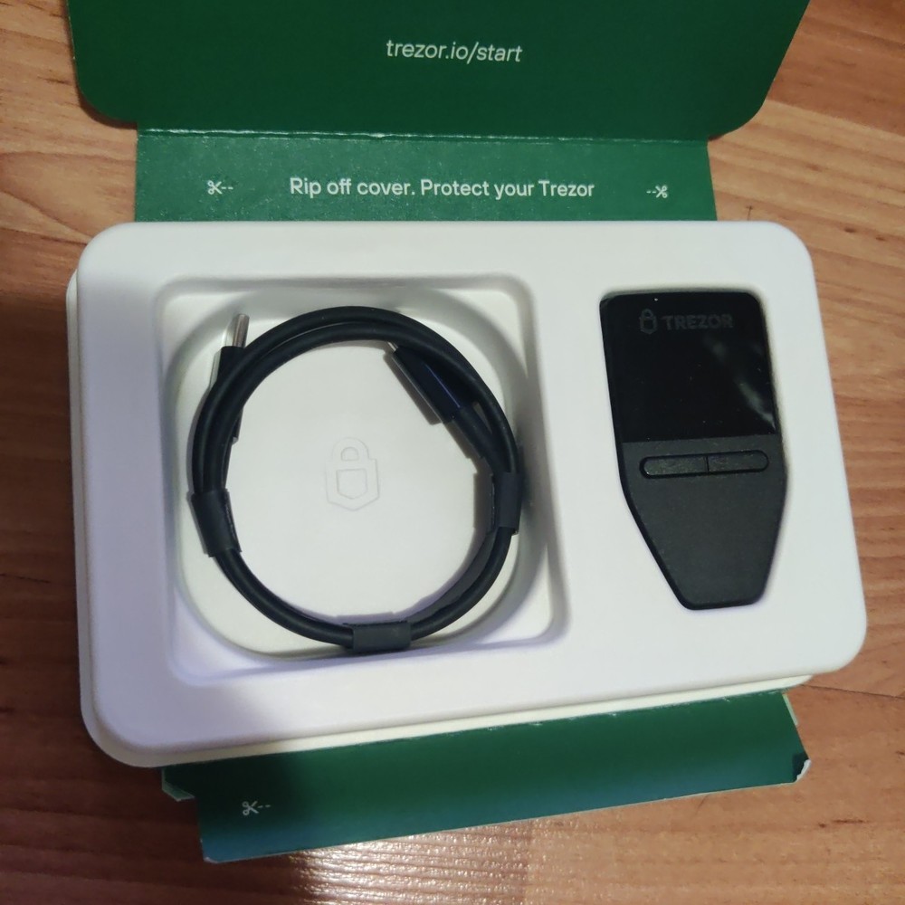 Trezor Safe 3 Crypto Hardware Wallet USB Cable - Untested
