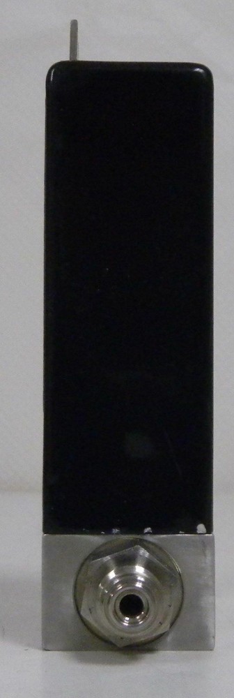 Unit UFC-1200A Mass Flow Controller, Gas- CL2, Range- 200 SCCM, Used