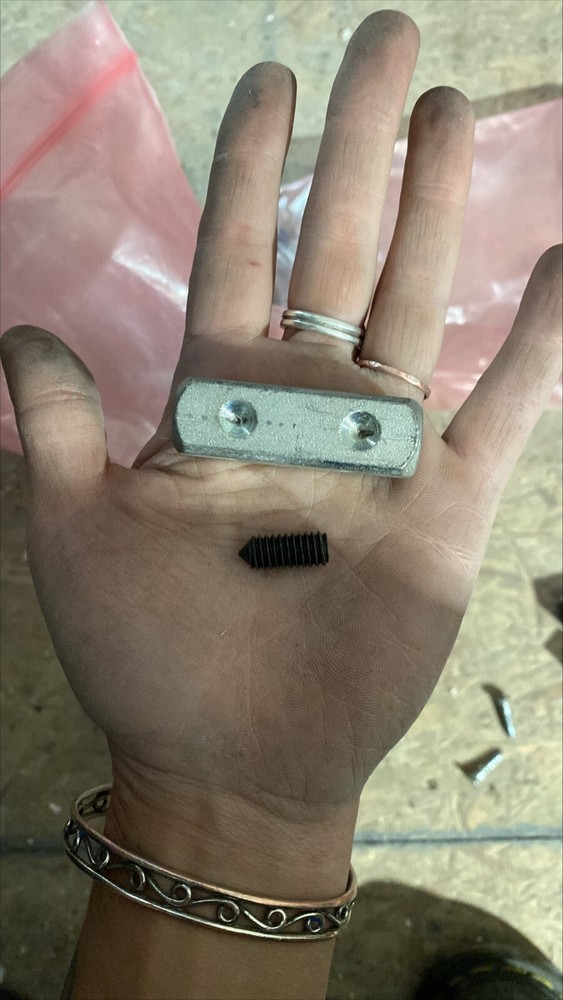 Collapsible Truss System by Skyline includes 2 large Bins