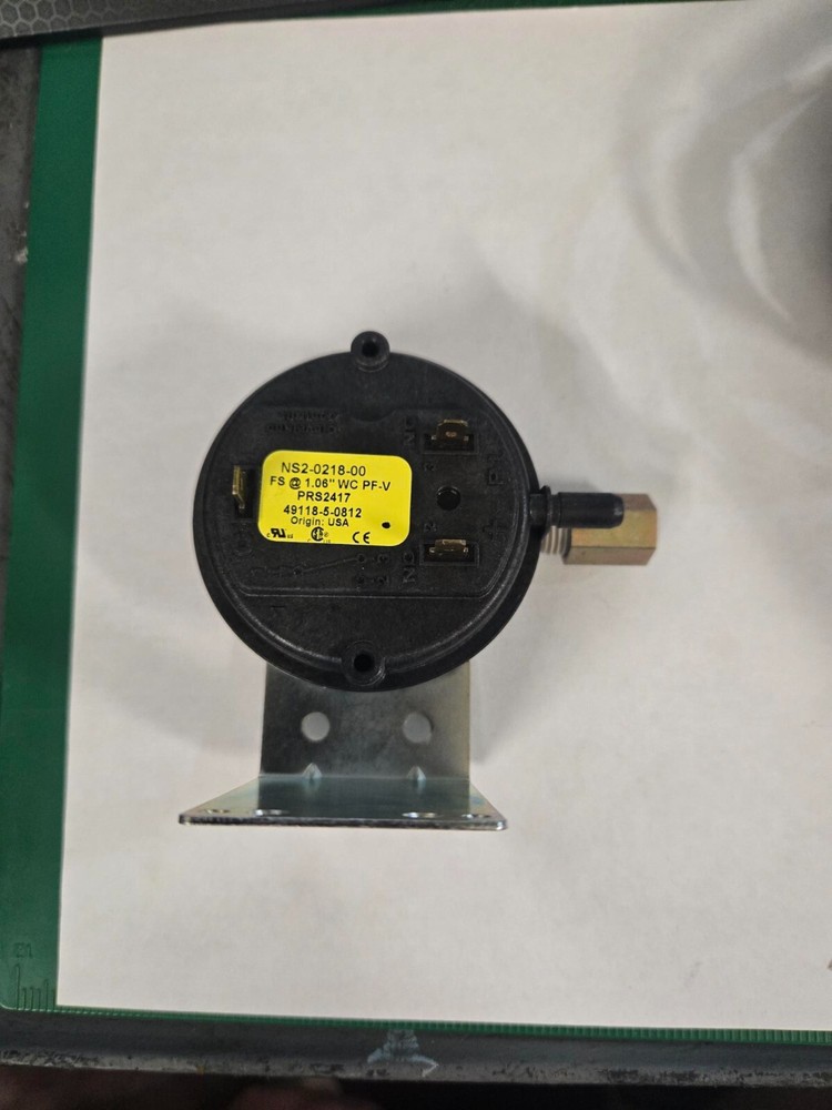 Lochinvar 1.06" WC SPDT Pressure Switch