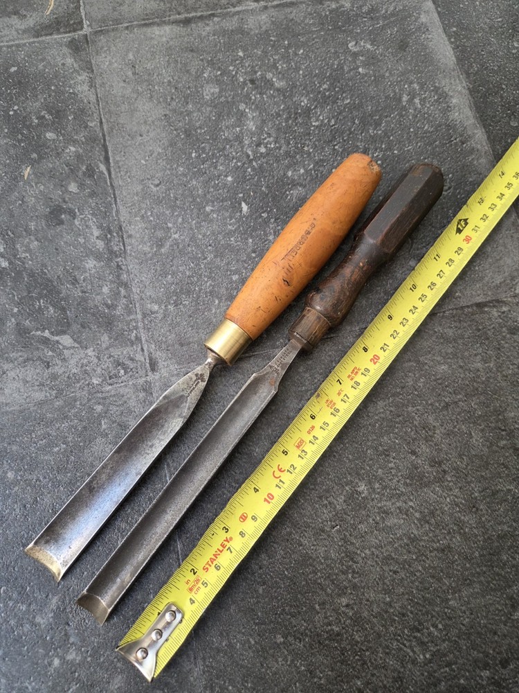 2 Vintage Woodworking Gouges Howarth & Marples