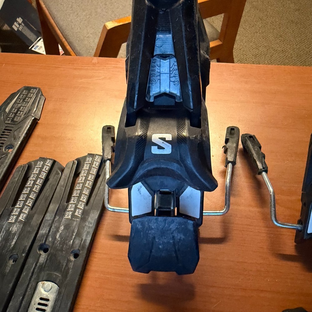 Salomon Strive 13 Demo Ski Bindings Black