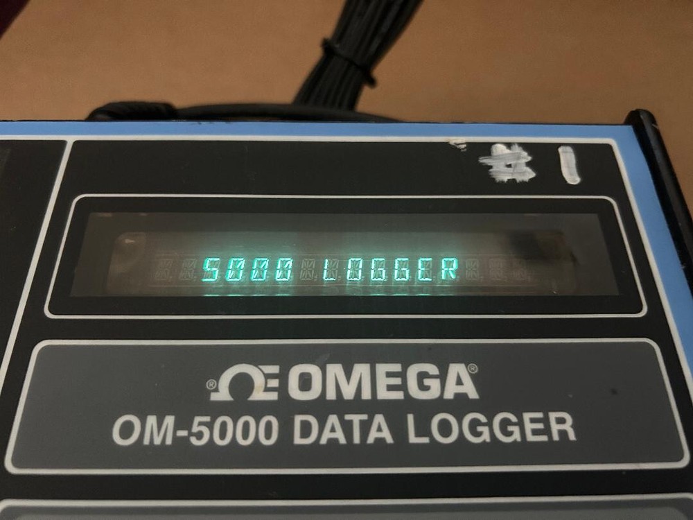 Omega OM-5000 Data Logger