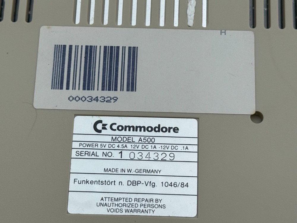 COMMODORE AMIGA 500 COMPUTER BOXED