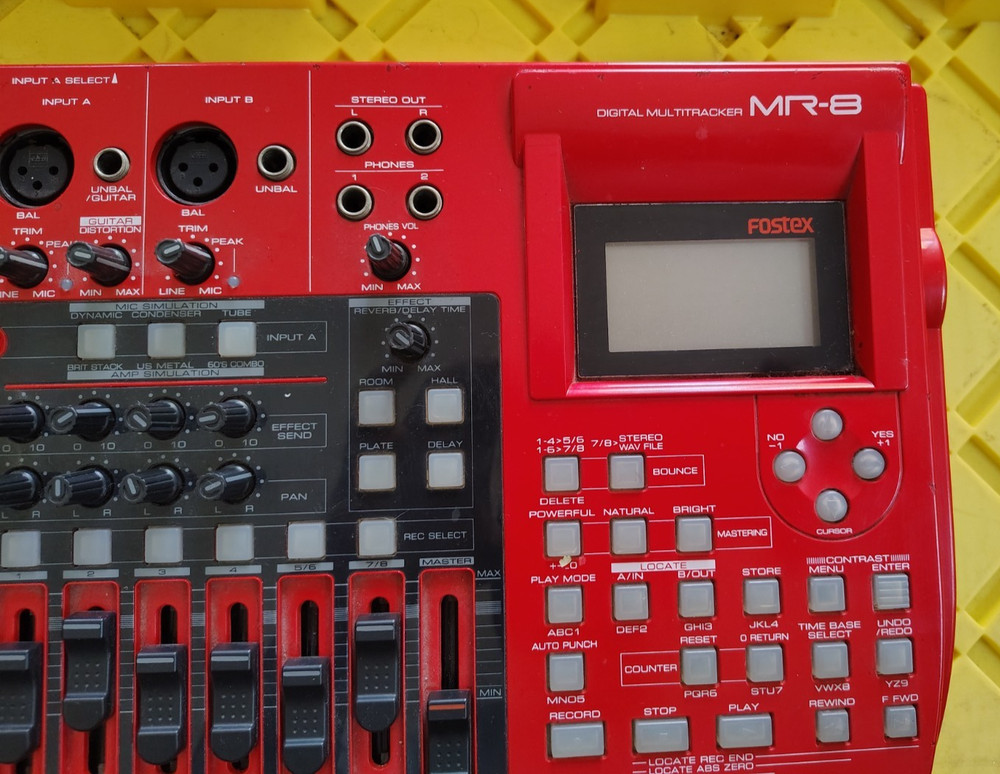 Fostex MR-8 Digital Multitracker