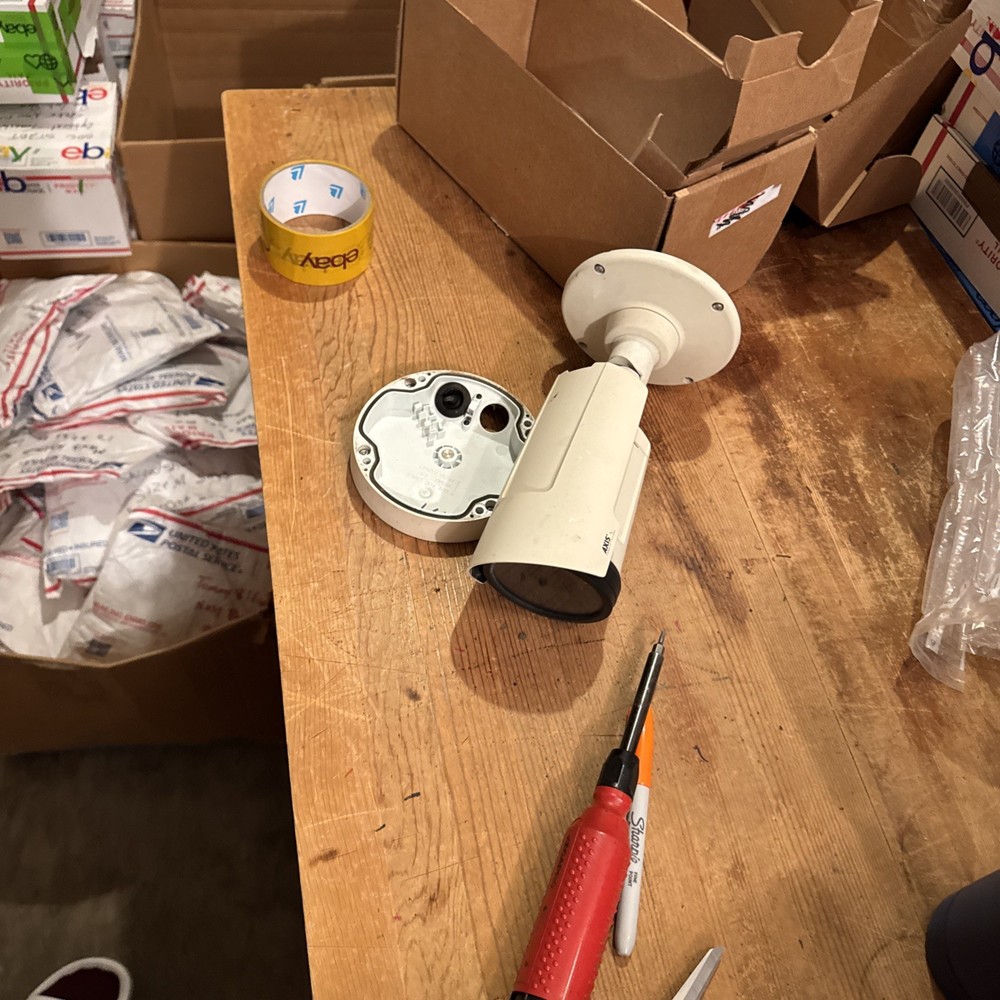 Axis P1428-E 0637-001 Bullet Network Security Camera Tested & Working