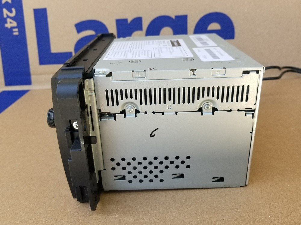 RADIO AM-FM,CD, navigation 25846421 GM