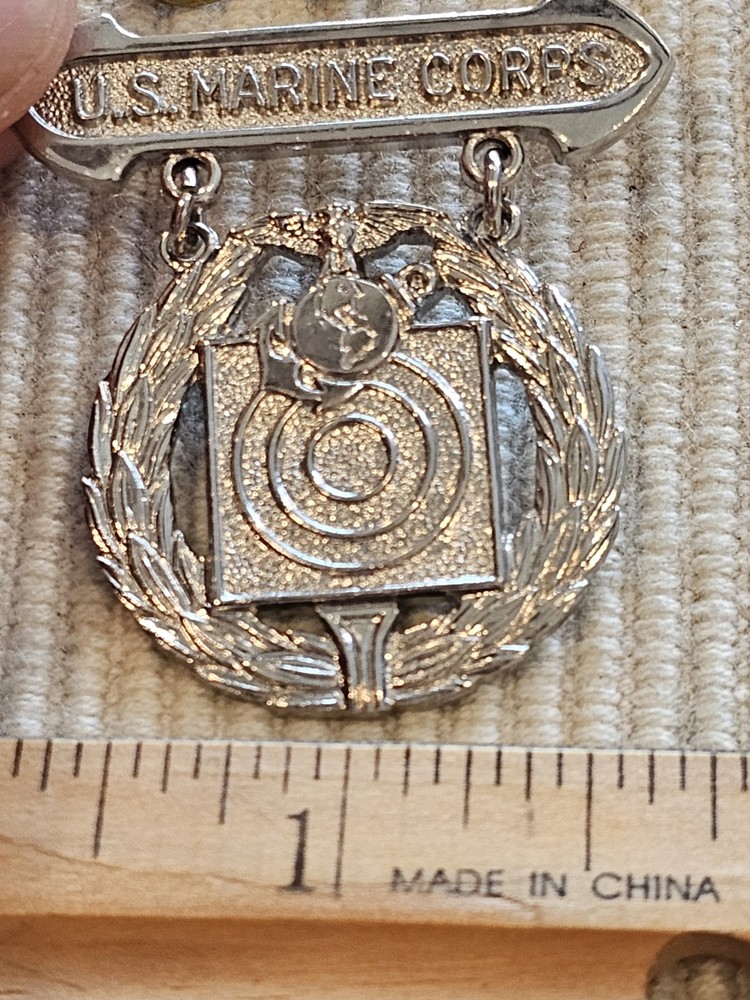 WWII 1950s USMC Marine Basic Shooting Badge L@@K!!!