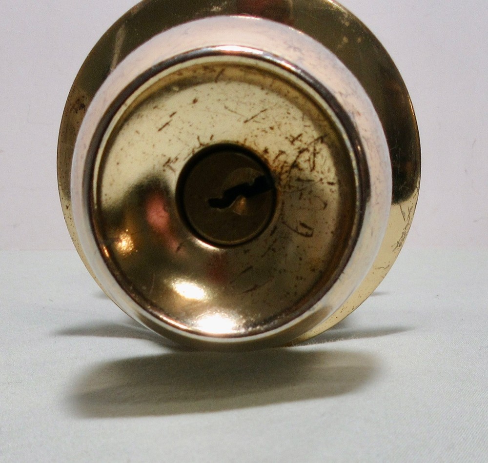 Yale / Prospec Door Knobs, Locks, Striker Plates For Parts (18 Pieces)